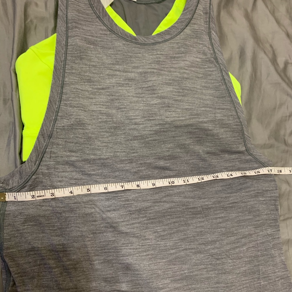Lululemon tank - Picture 7 of 7